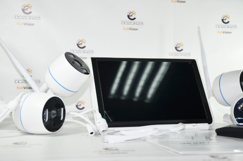 Комплект видеонаблюдения Wi-Fi XM-602(10.1)-2-4 IP камеры 2MP